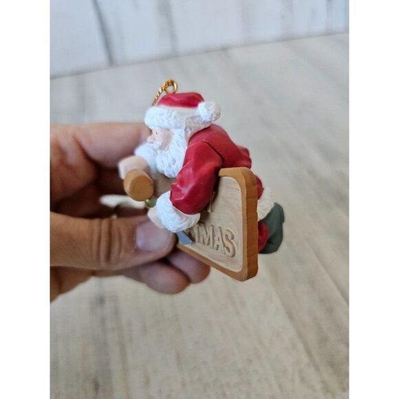 Santa's best Santa woodworker ornament 1992 Xmas tree - Picture 4 of 8